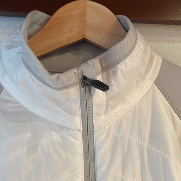 Marmot Variant Woman’s Insulated Jacket, White/Grey. Size XL - Picture 8 of 13